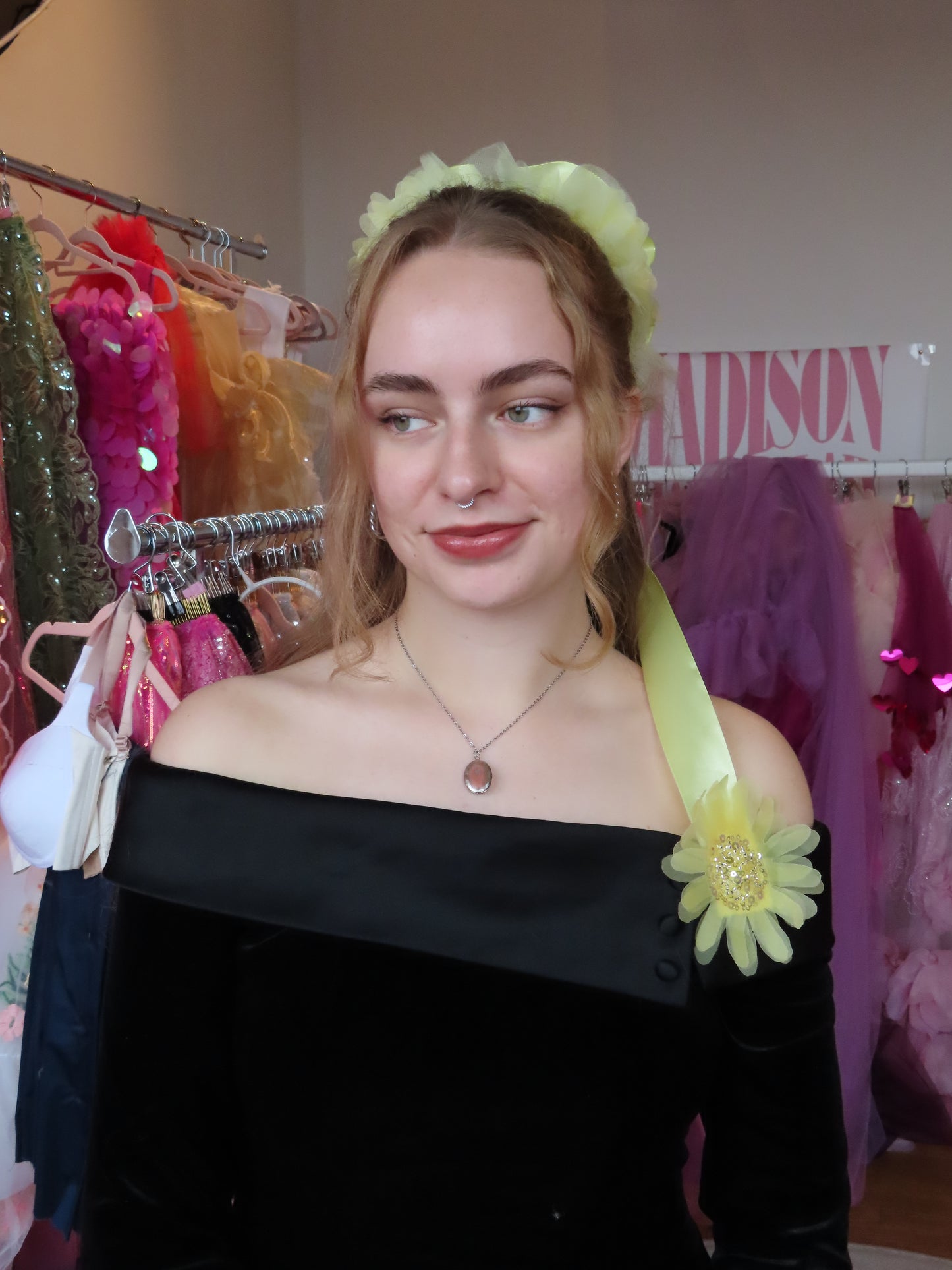 Yellow Flower Heart Halo