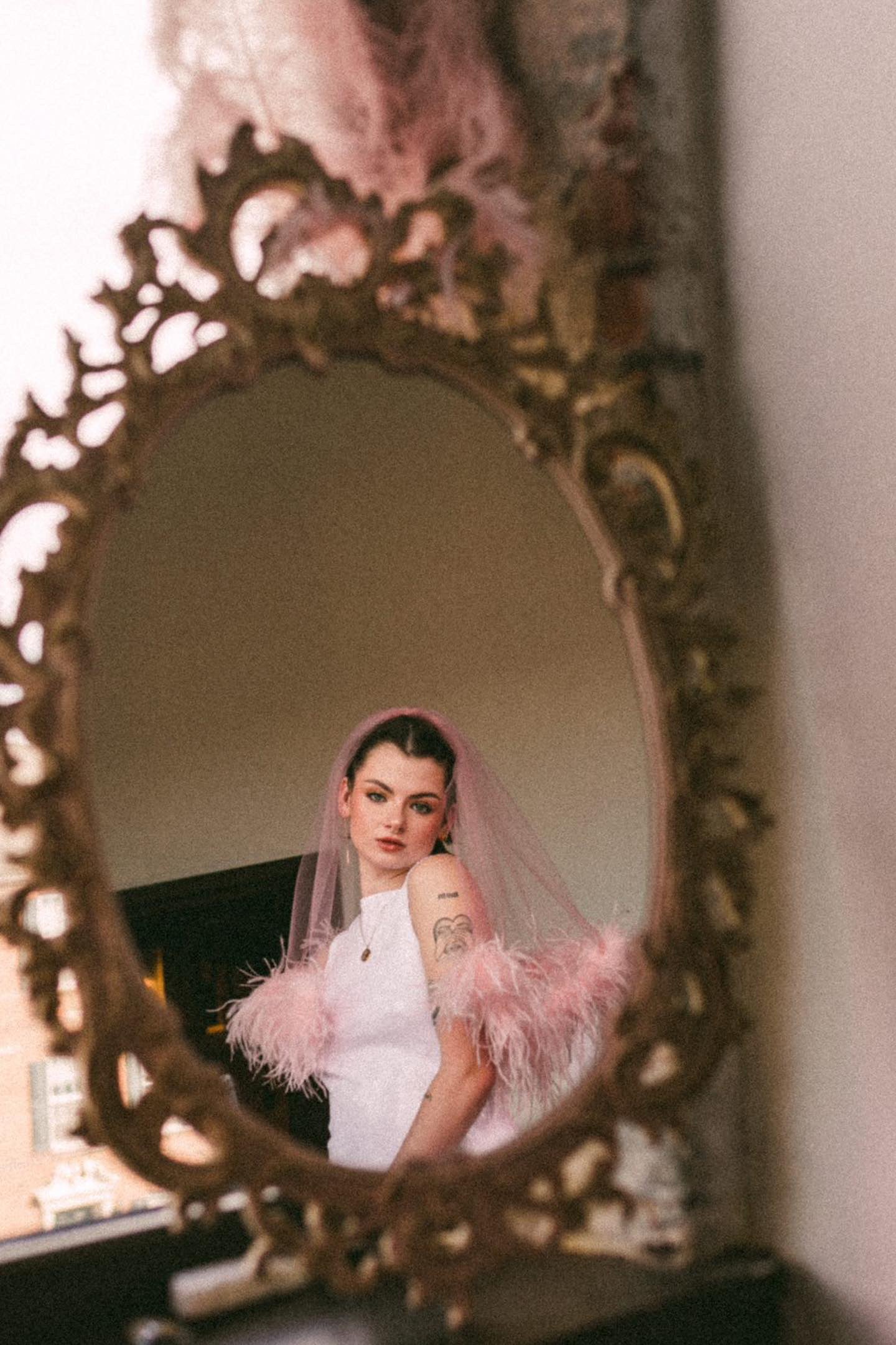 Fluffy Feather Veil