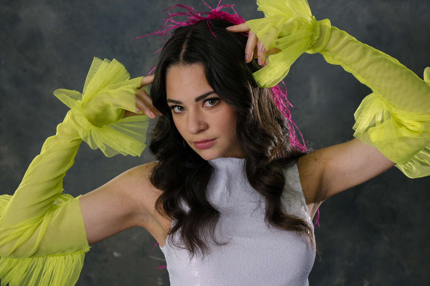 Ruffle Gloves