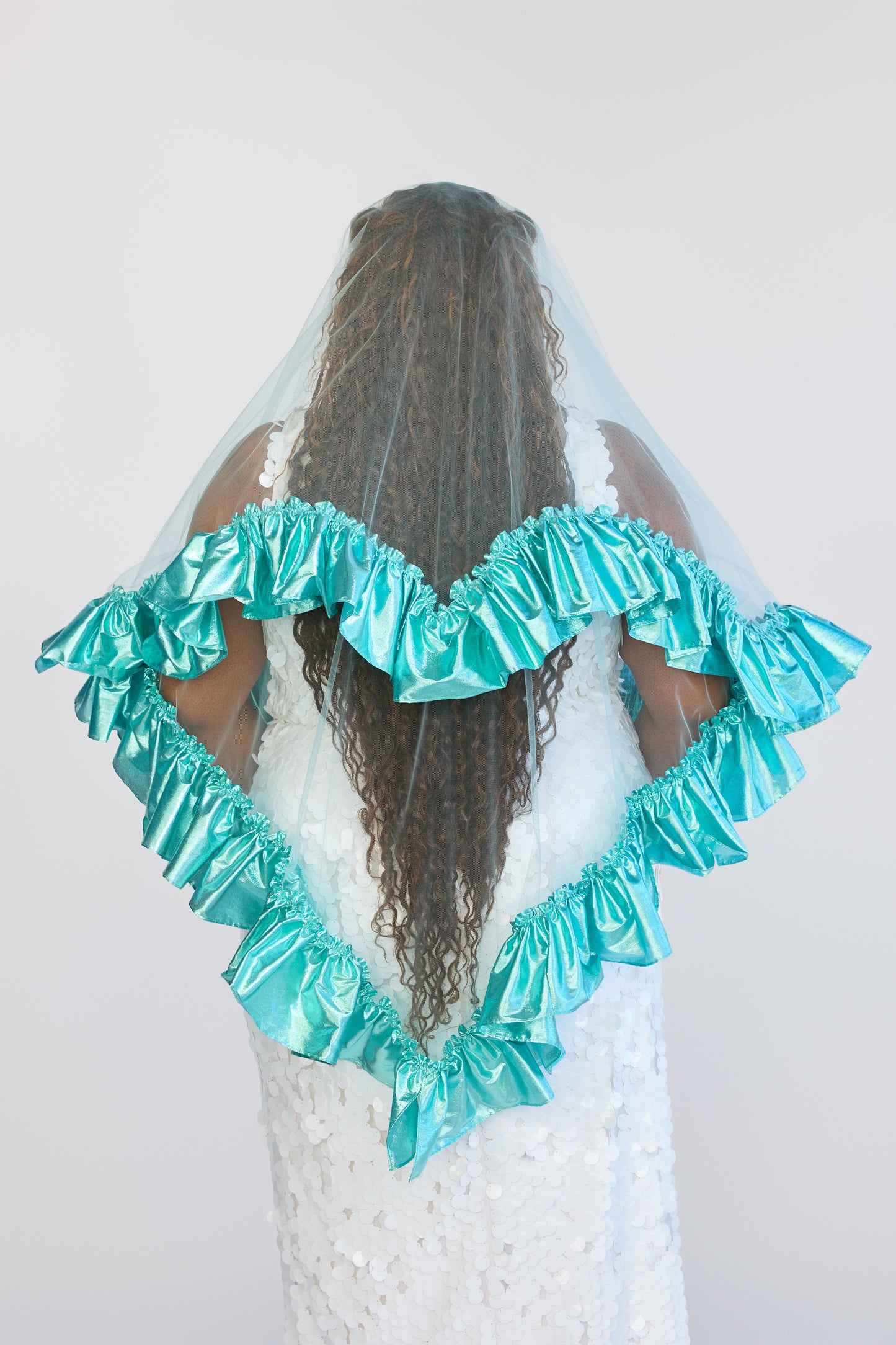 Aquamarine Metallic Sweetheart Veil