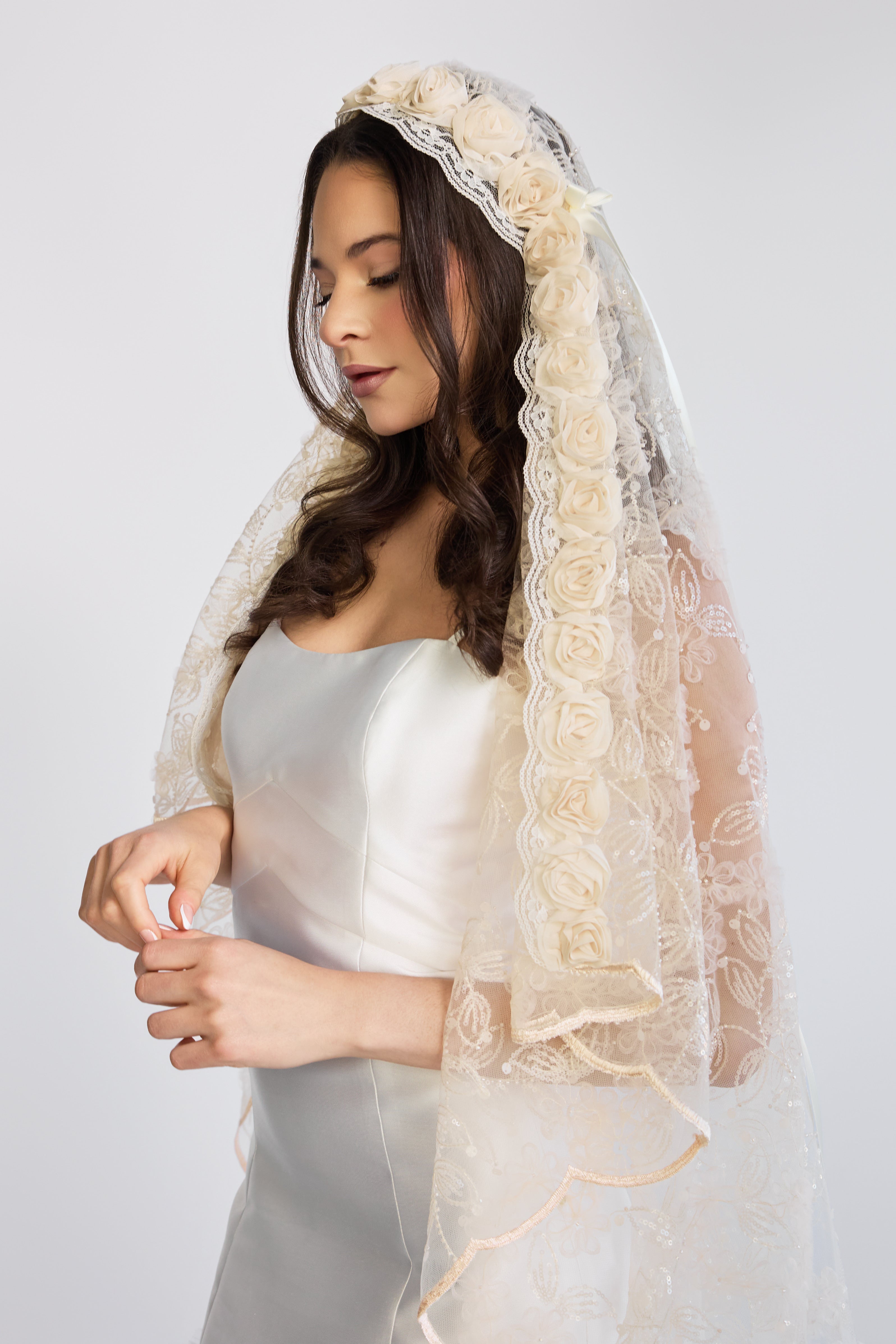 LISSAGE BEAUTÉ Beauty up veil Kagayaki Lilith Veil – Madison Chamberlain