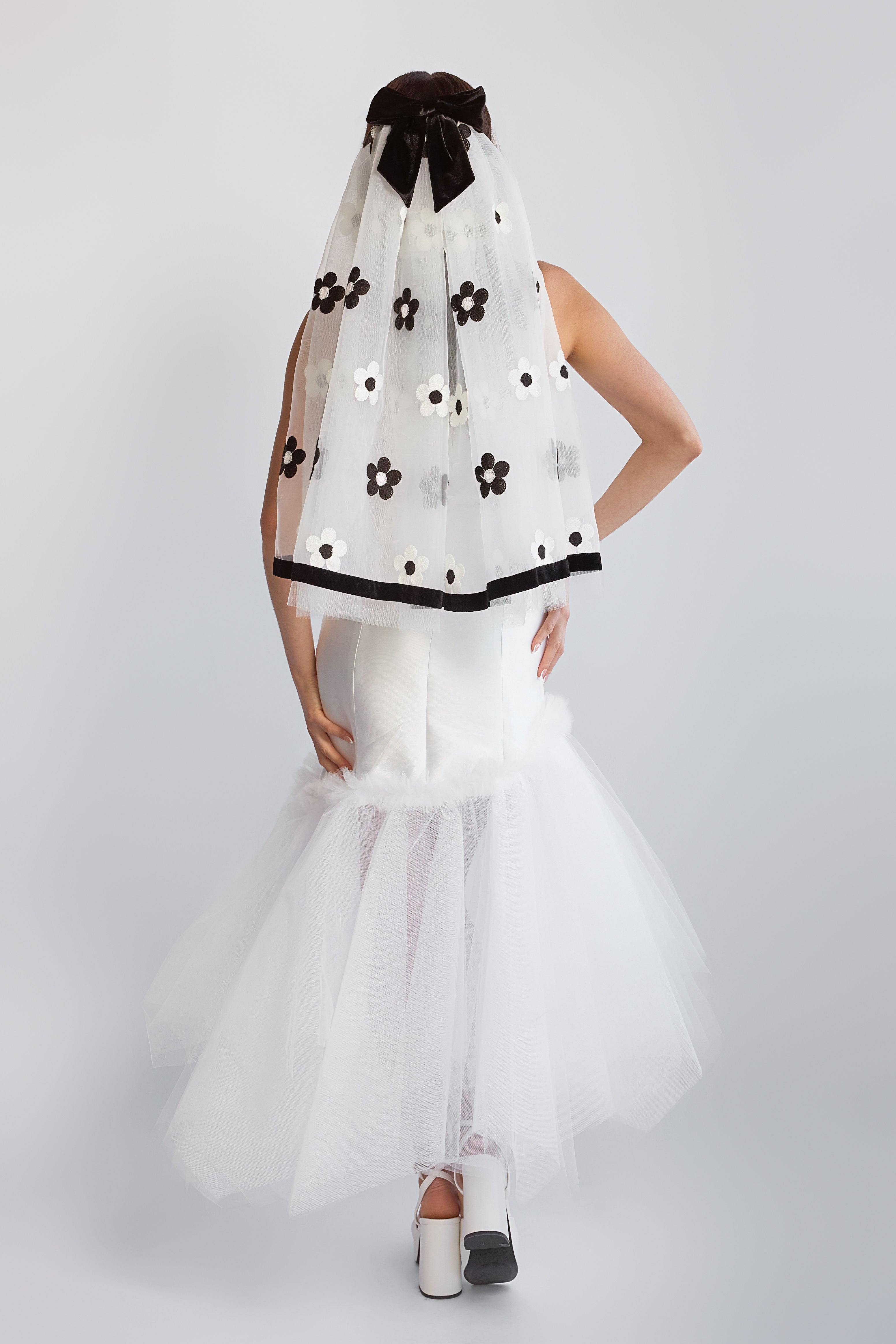 Dolly Veil – Madison Chamberlain