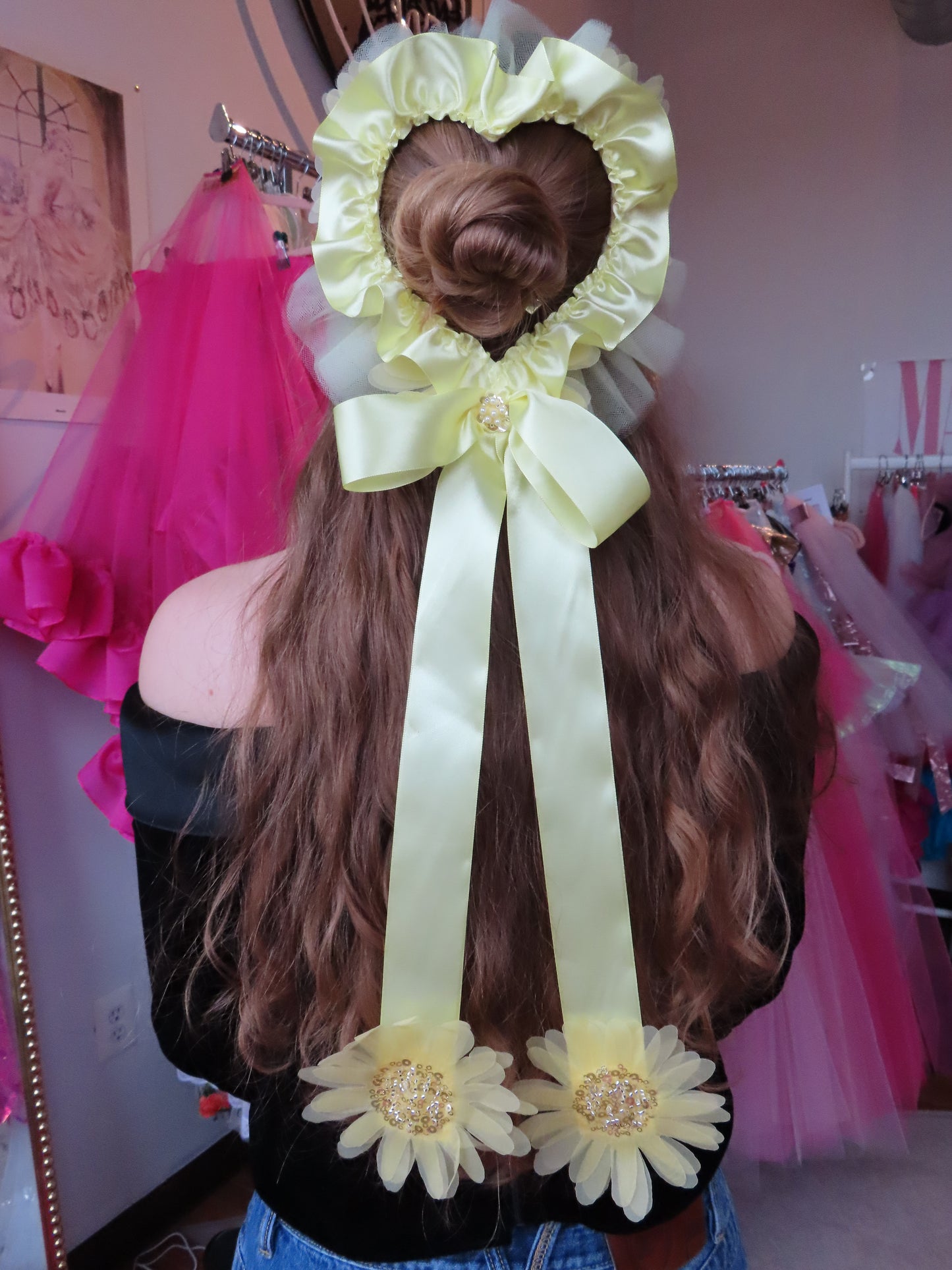 Yellow Flower Heart Halo