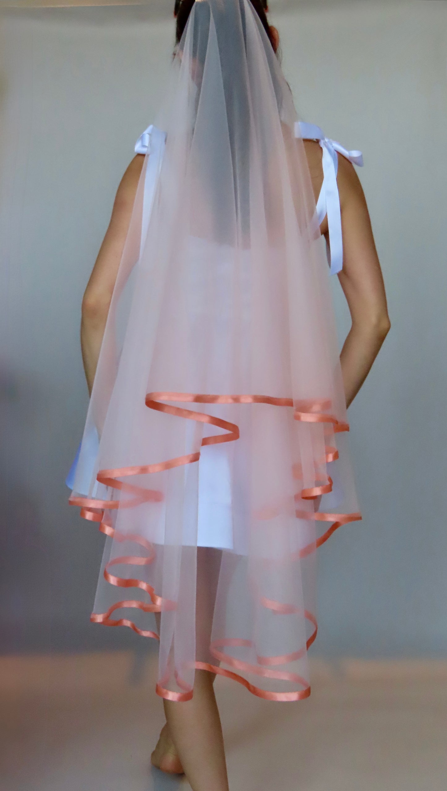 Lucy Veil