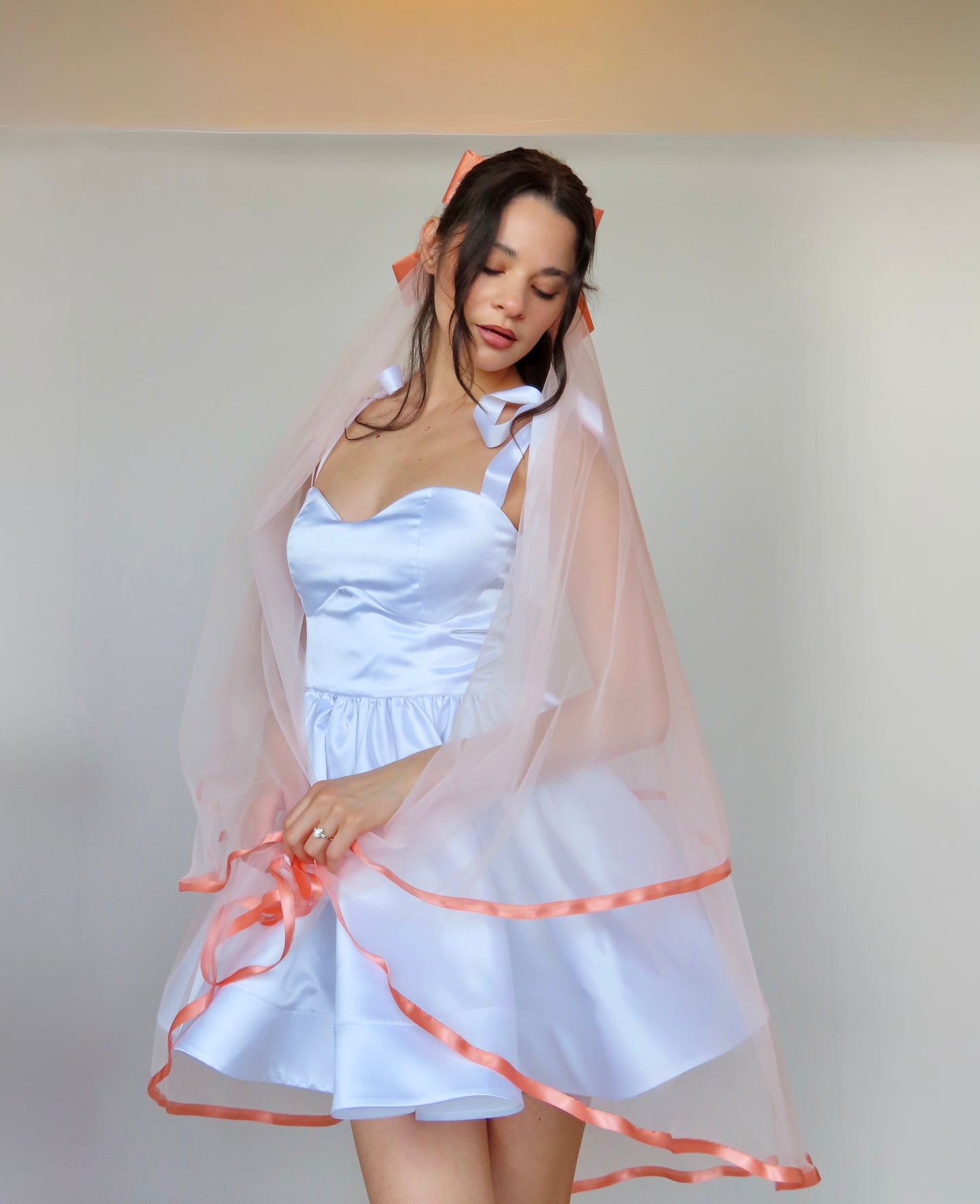 Lucy Veil
