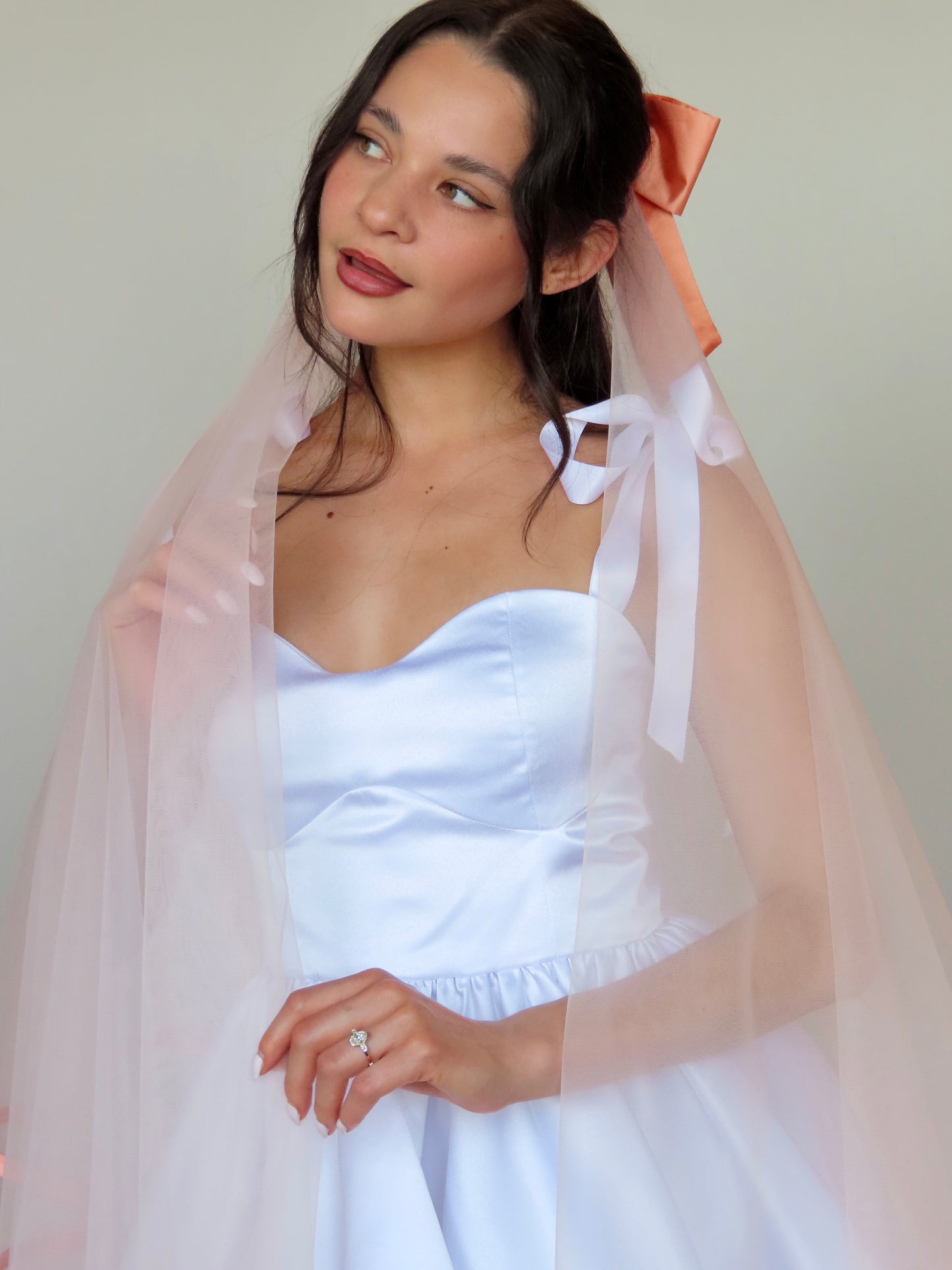 Lucy Veil