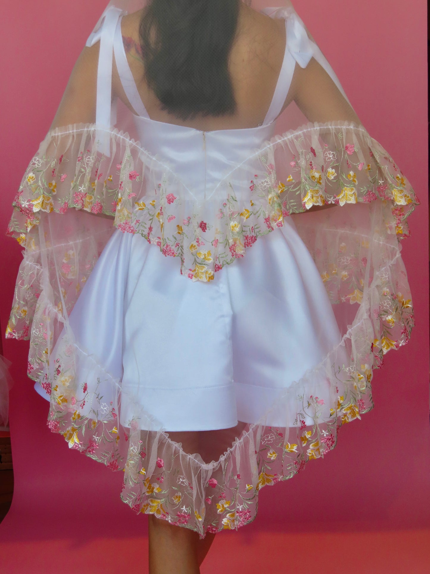 Embroidered Sweetheart Veil