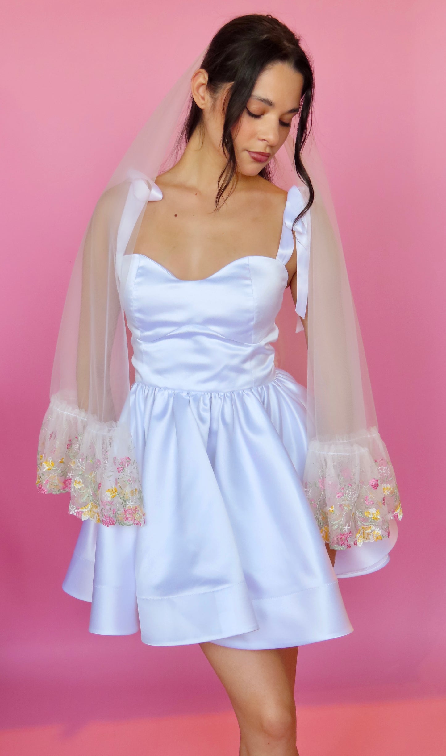 Embroidered Sweetheart Veil