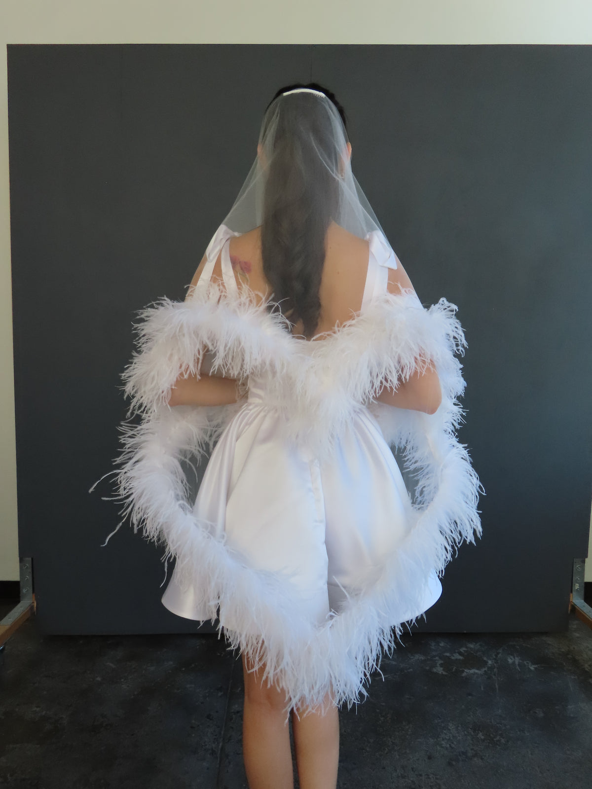 Feather Sweetheart Veil