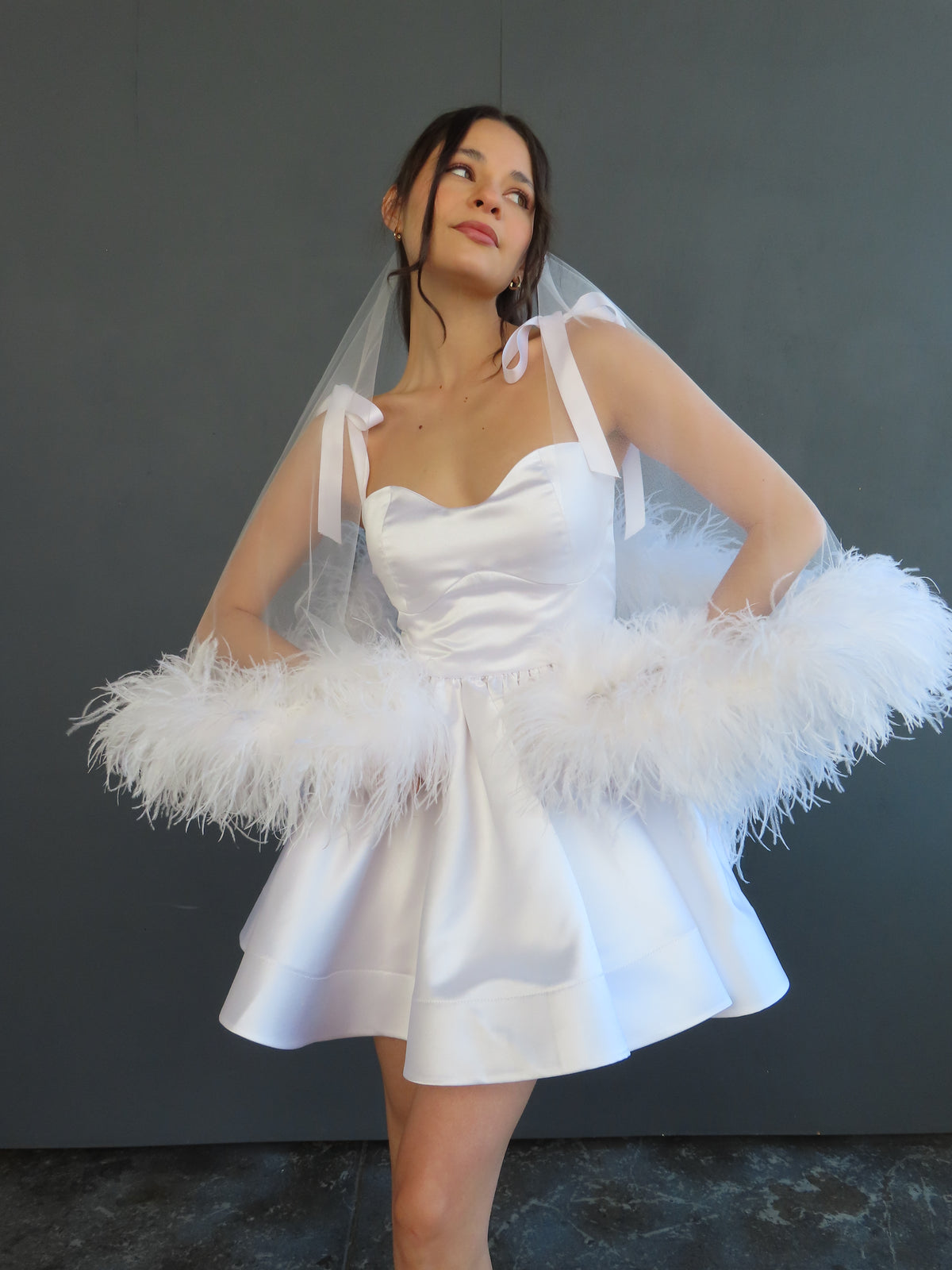 Feather Sweetheart Veil