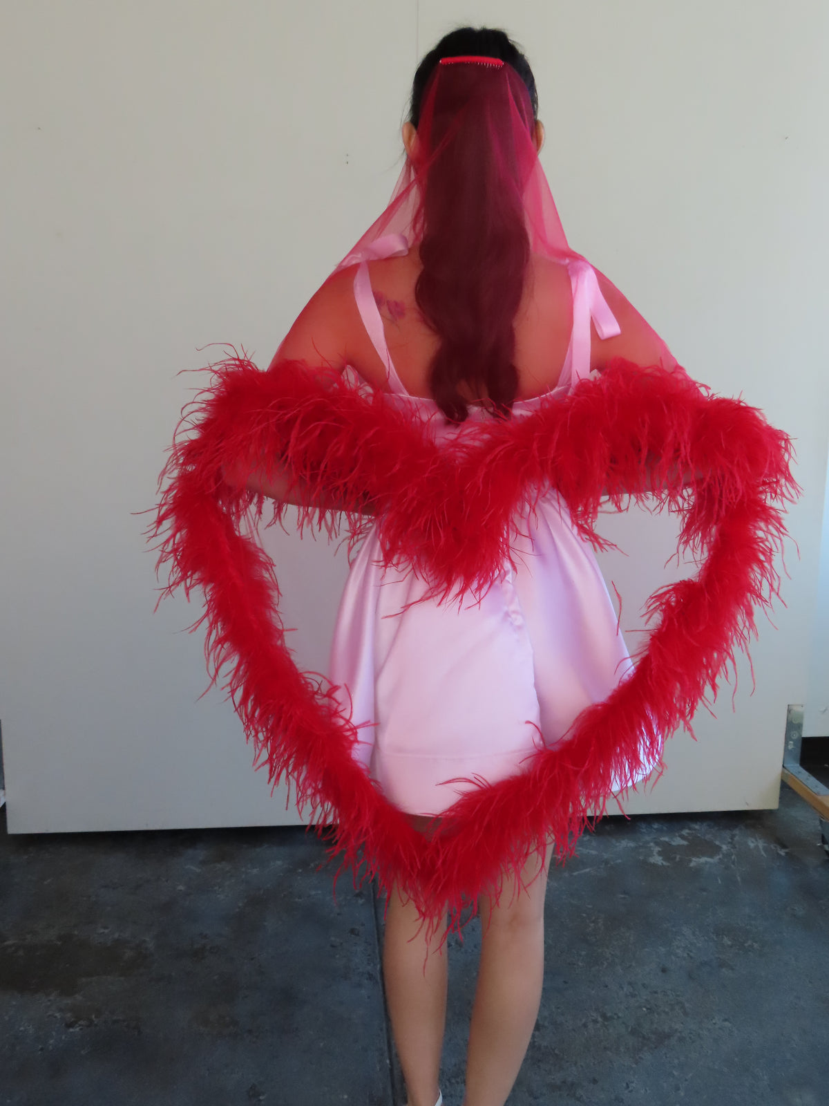Feather Sweetheart Veil