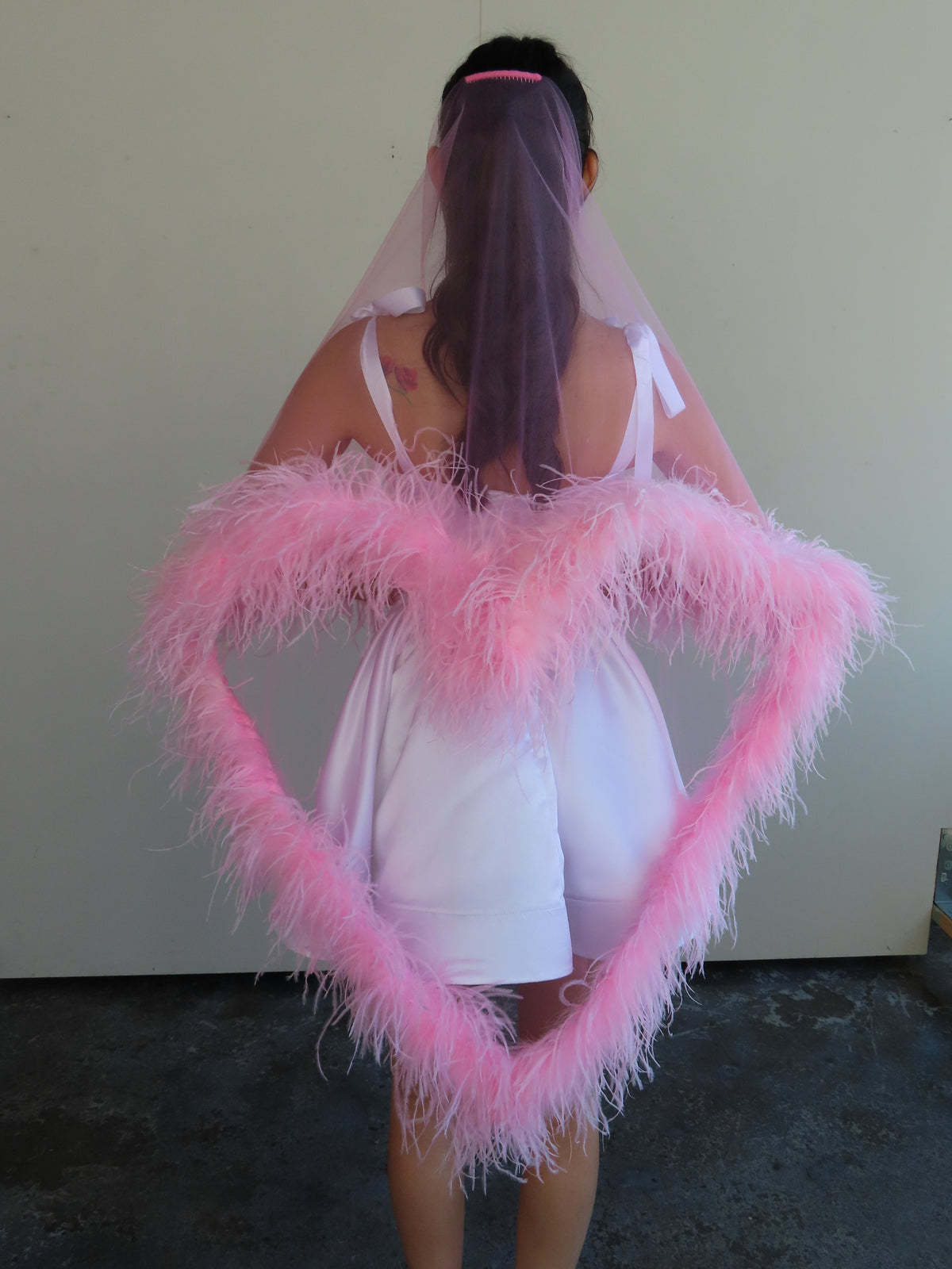 Feather Sweetheart Veil