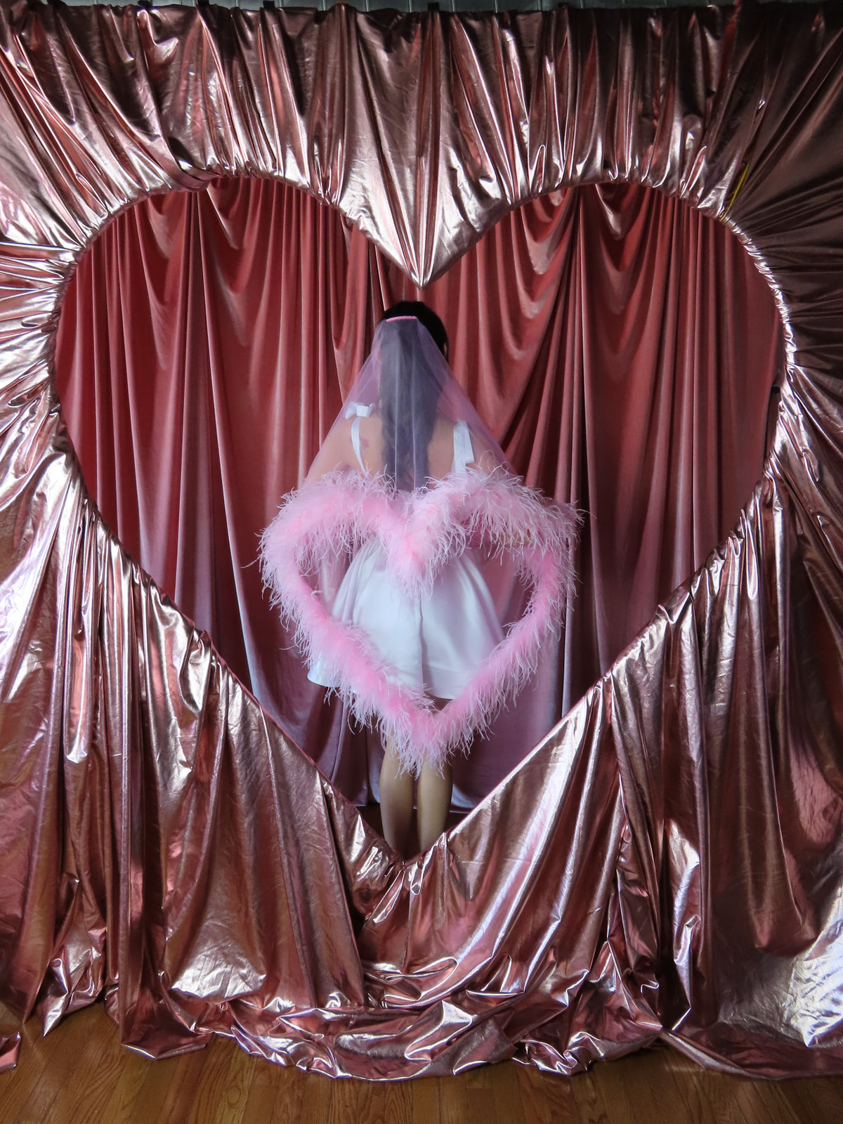 Feather Sweetheart Veil