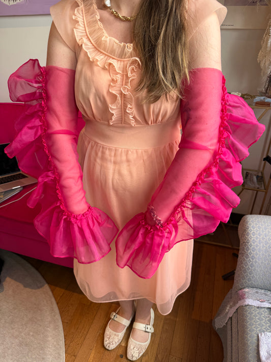 Pink Ruffle Gloves