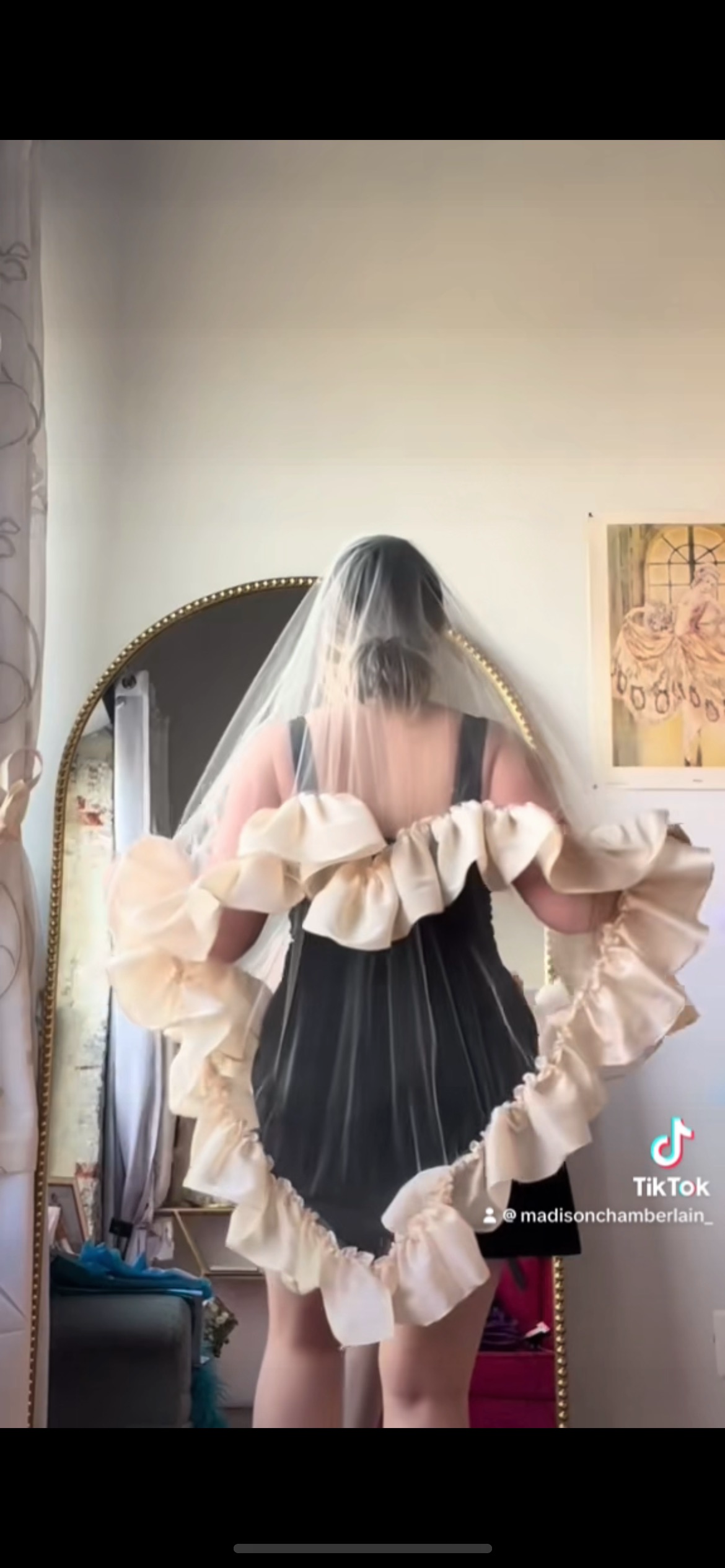 Silky Satin Sweetheart Veil