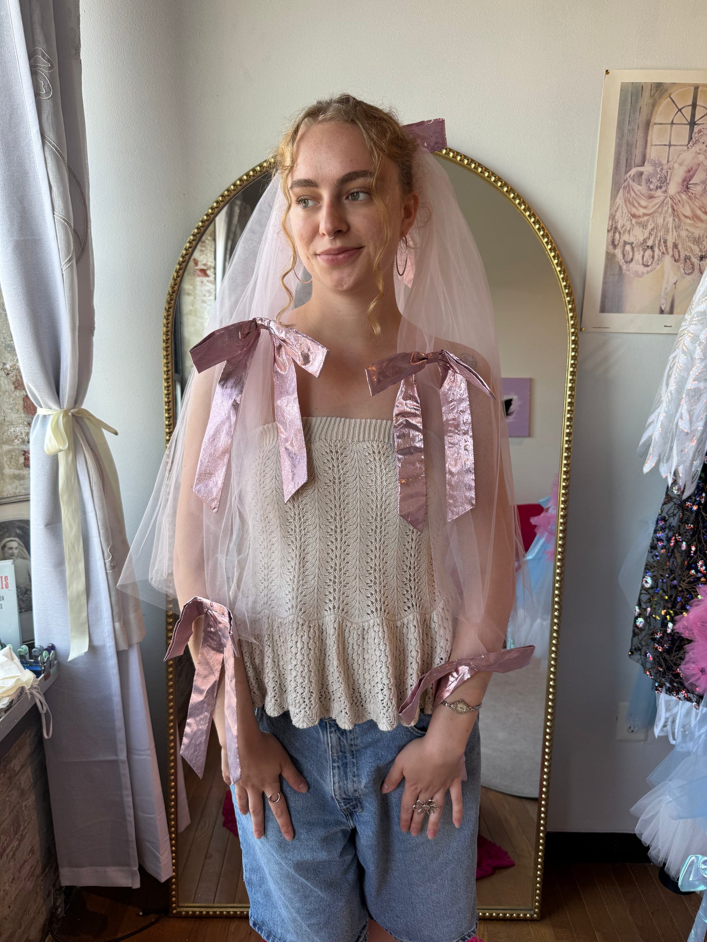 Pink Bow veil (has hole)