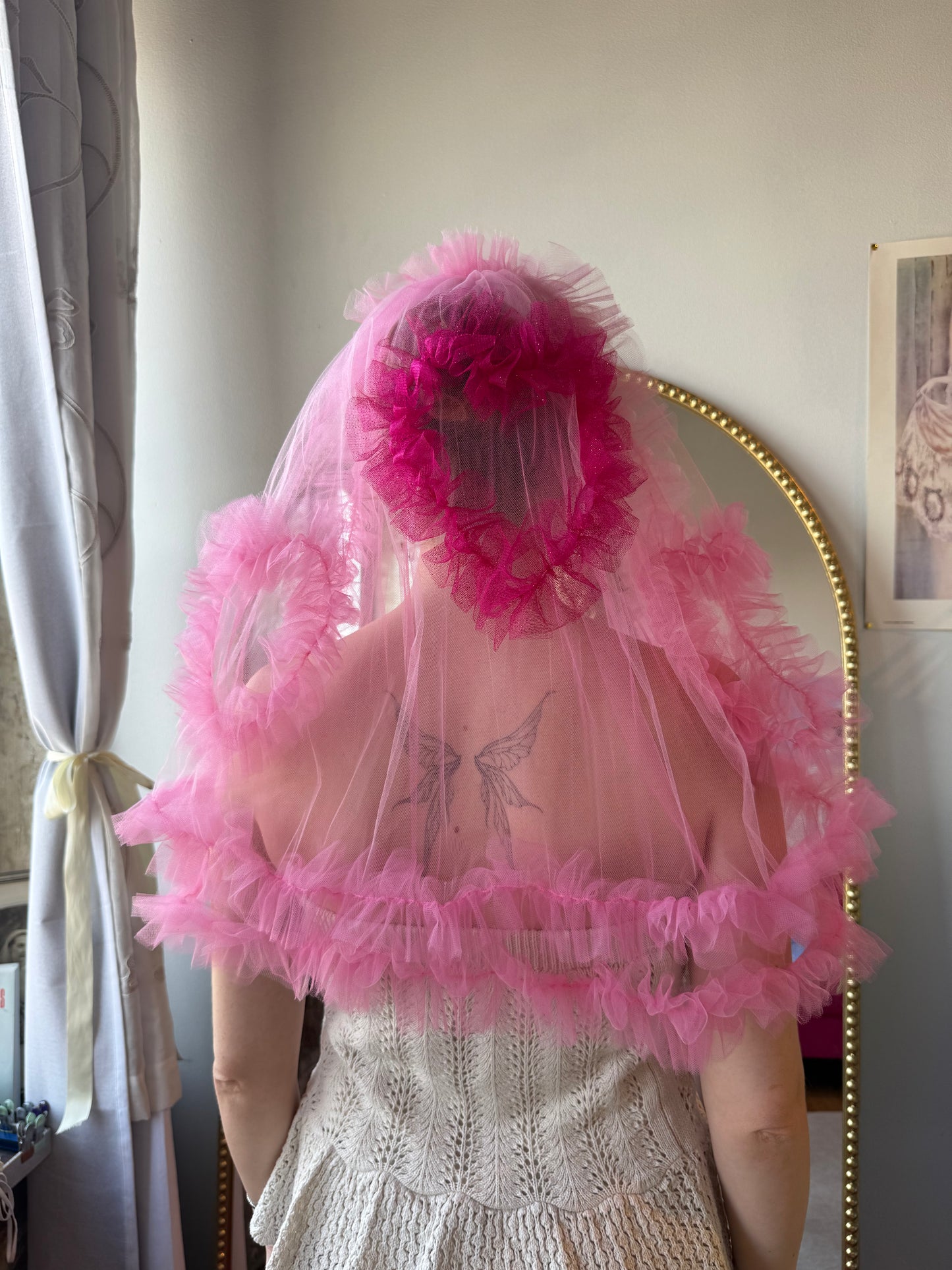 mini madonna heart ruffle veil