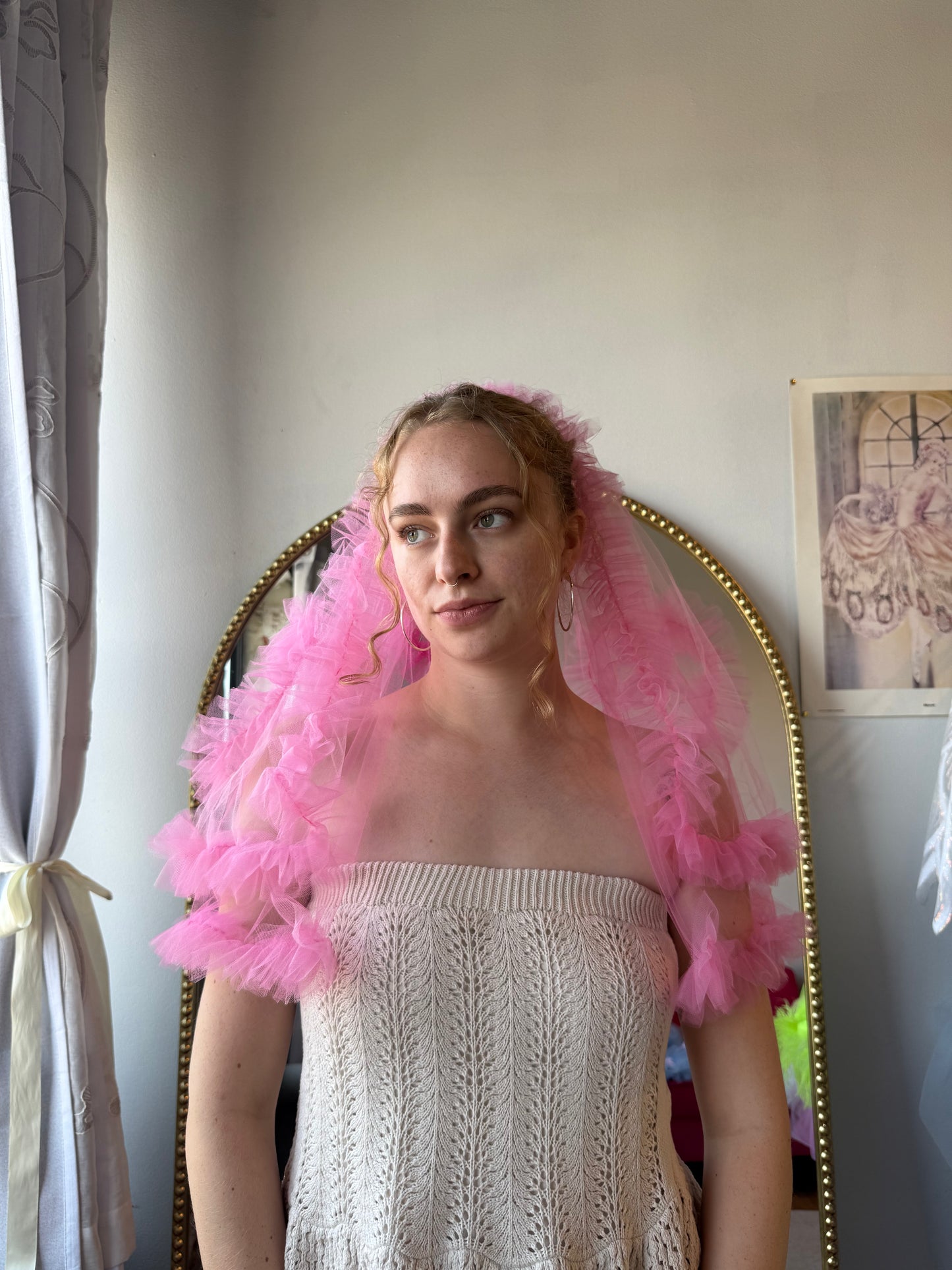 mini madonna heart ruffle veil