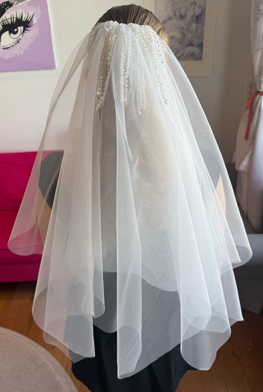 *Ready to ship* White Dew Drop Veil Elbow Length